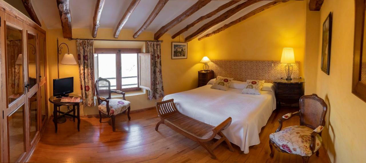 Hotel Rural Mas Fontanelles Биар Екстериор снимка